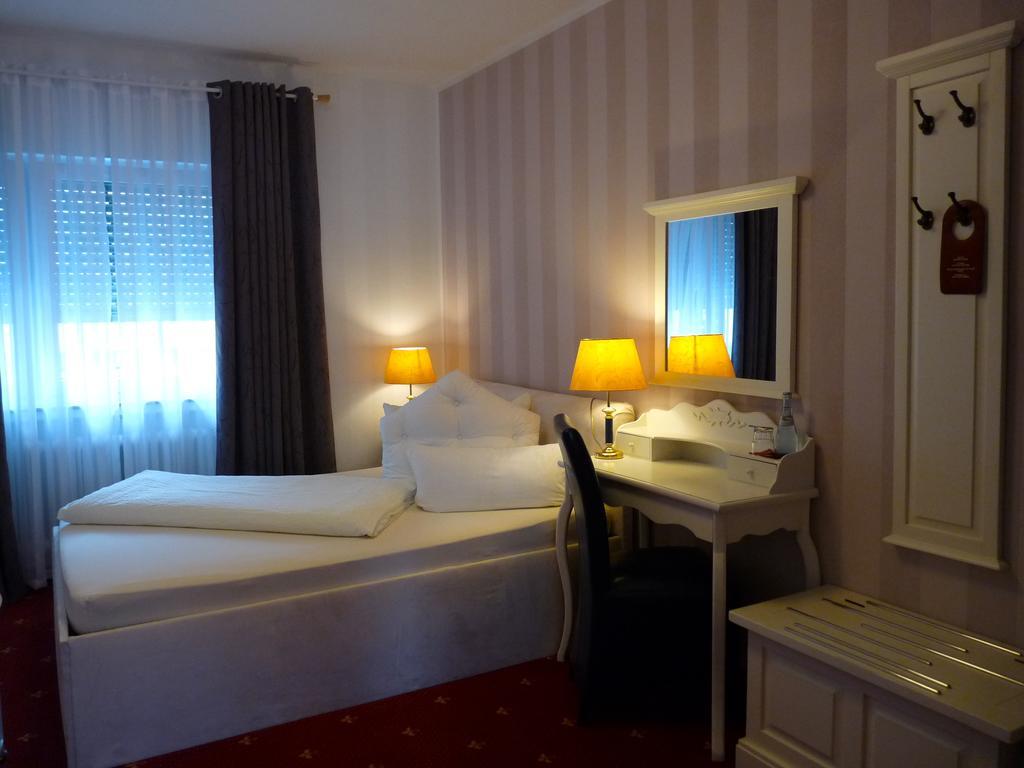 Hotel Geissler شتوتغارت الغرفة الصورة